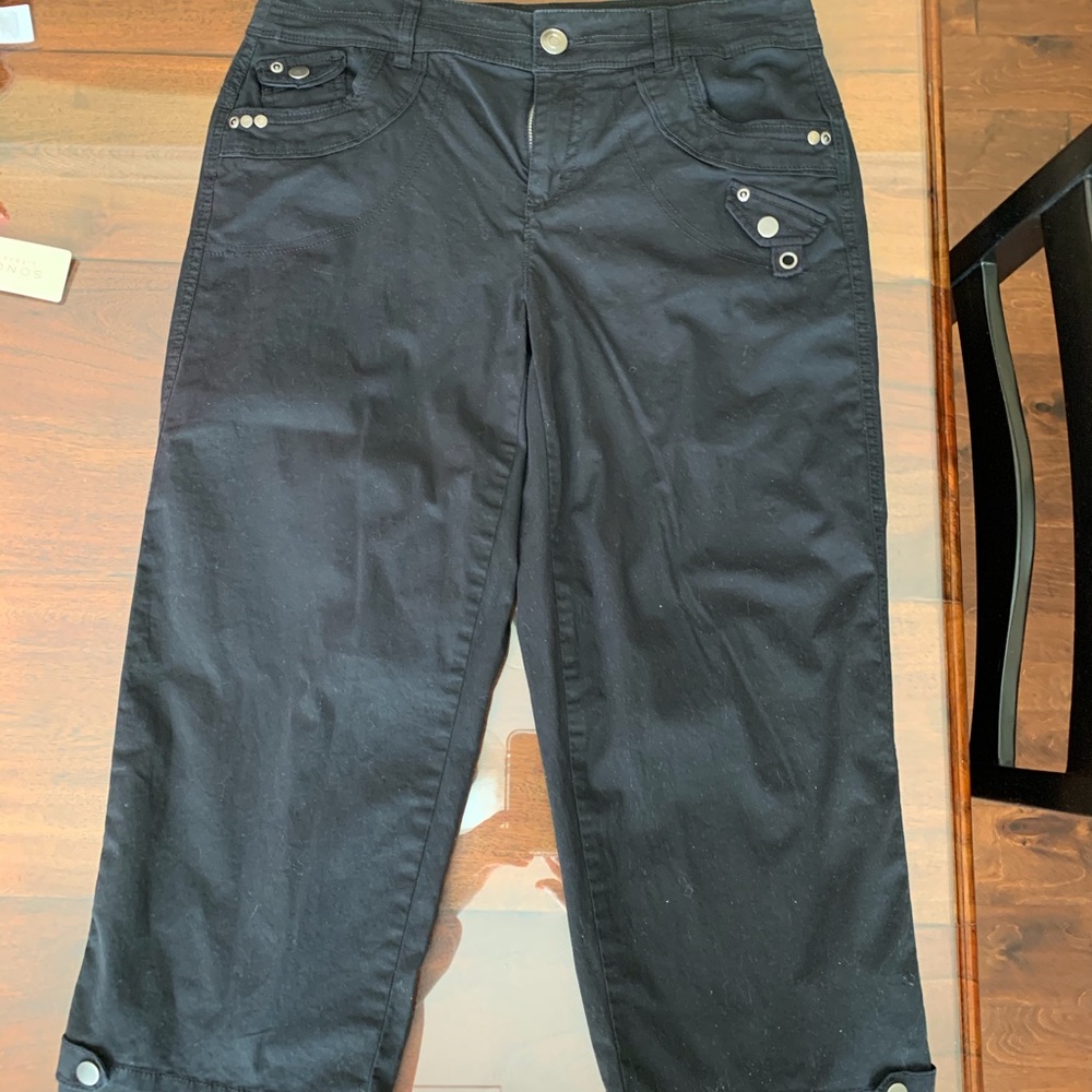 Black Capri Pants